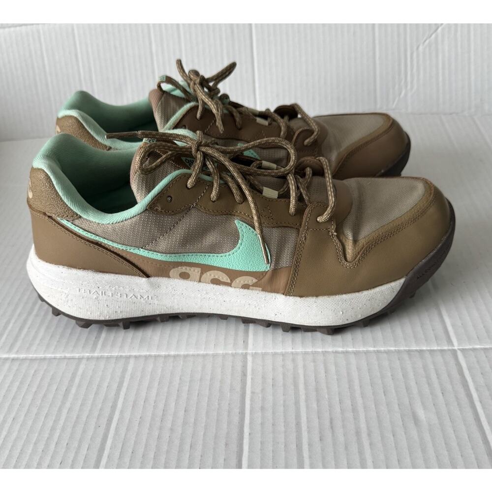 Size 10.5 - Nike ACG Lowcate Limestone Green Glow - Running/Hiking/trekking - Picture 2 of 15